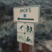 This sign at the bottom of Upper Jacks should keep first time users on course; not heading up the Notch. The Notch doesn't really ride all that well going up!